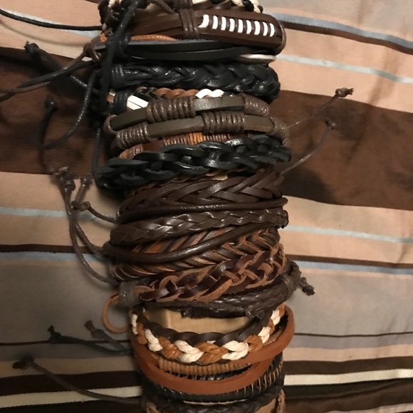 160 bracelets none are the same selling them all - Picture 3 of 8